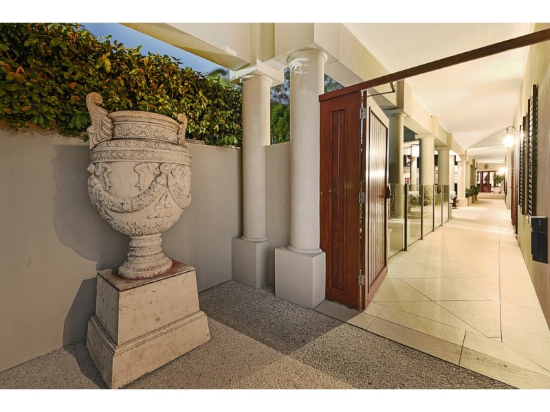 83/40 Cotlew Street East, Southport QLD 4215