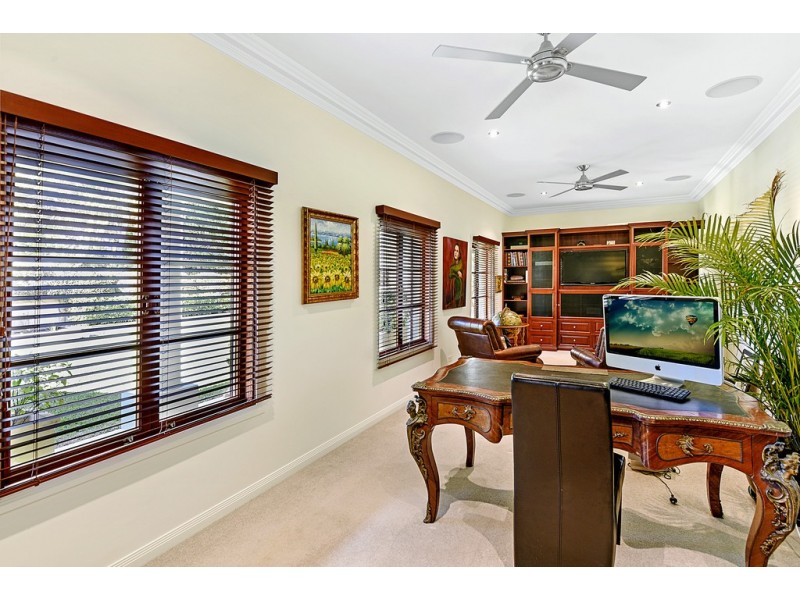 83/40 Cotlew Street East, Southport QLD 4215