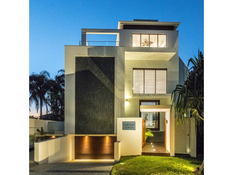 26 The Lido, Isle Of Capri QLD 4217