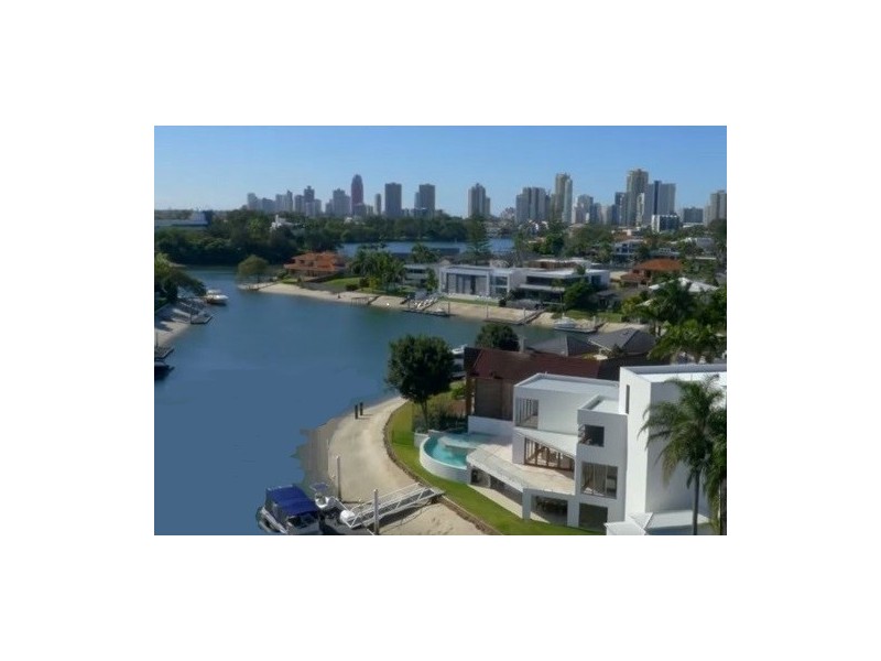 26 The Lido, Isle Of Capri QLD 4217