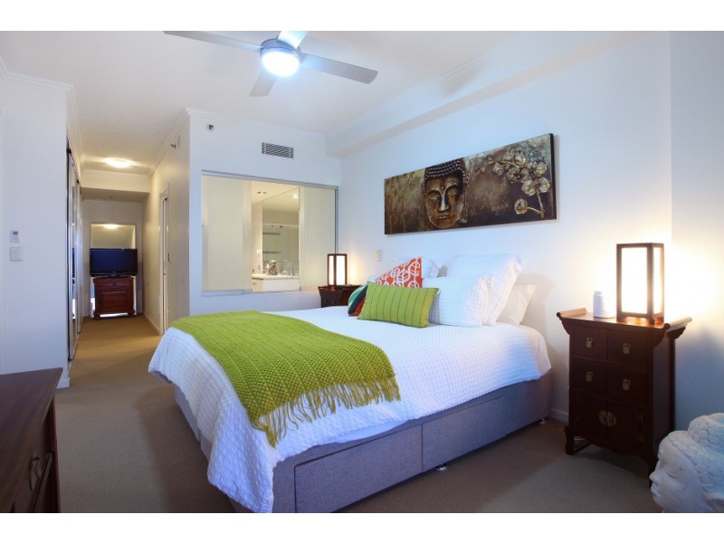 1207/300 ‘Aqua’ Marine Parade, Labrador QLD 4215