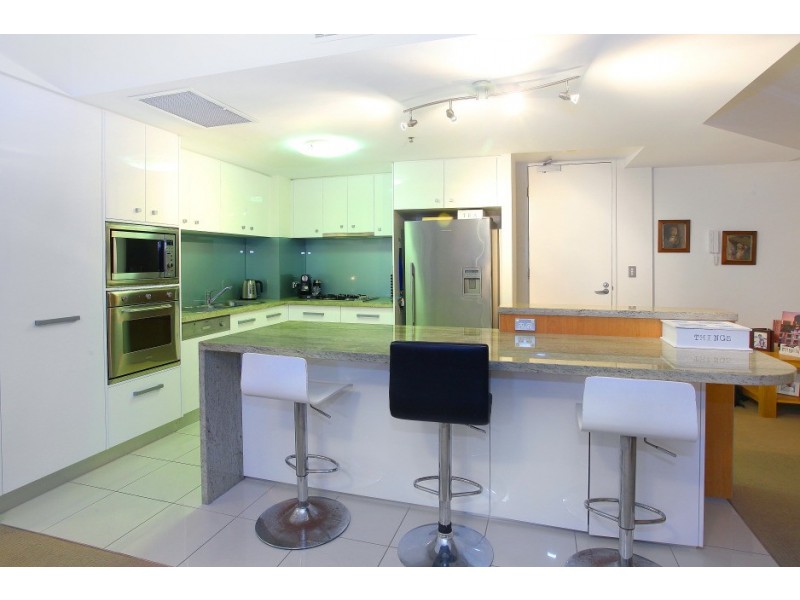 1207/300 ‘Aqua’ Marine Parade, Labrador QLD 4215