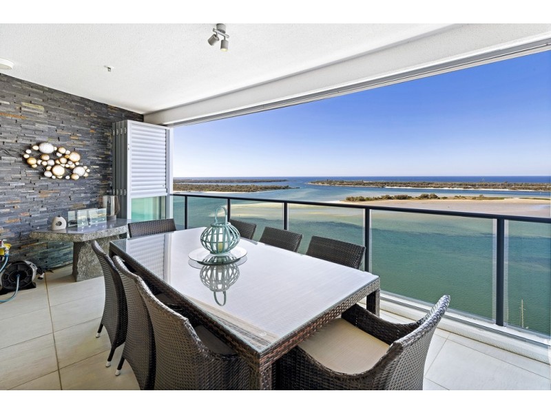 1703/300 ‘Aqua’ Marine Parade, Labrador QLD 4215