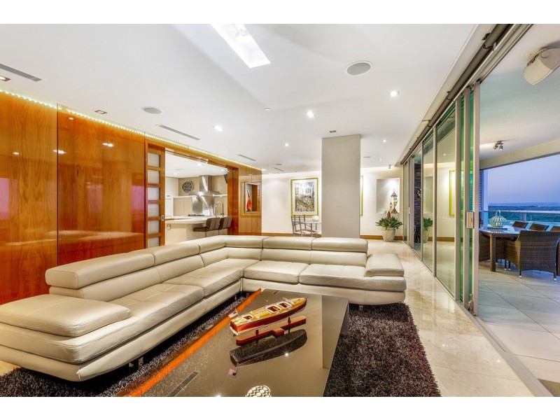 1703/300 ‘Aqua’ Marine Parade, Labrador QLD 4215