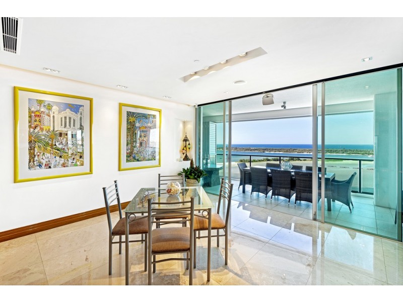 1703/300 ‘Aqua’ Marine Parade, Labrador QLD 4215