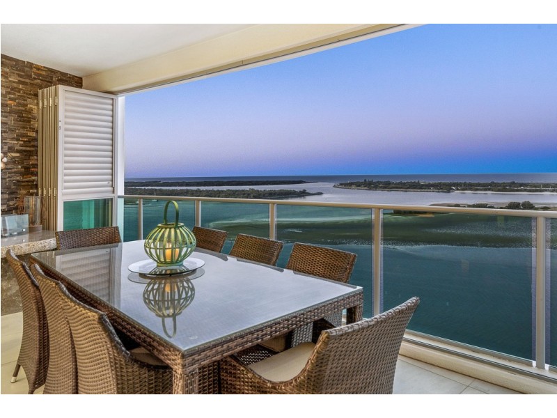 1703/300 ‘Aqua’ Marine Parade, Labrador QLD 4215