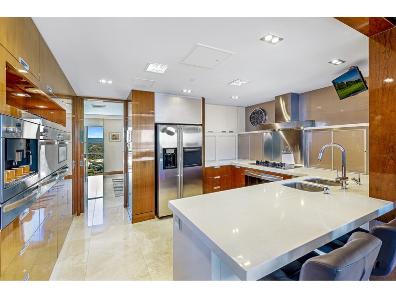 1703/300 ‘Aqua’ Marine Parade, Labrador QLD 4215