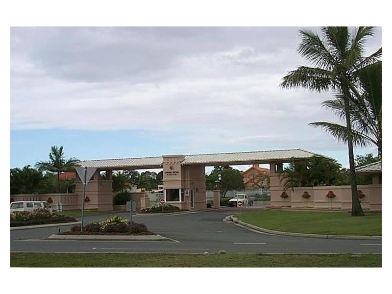 114/40 Cotlew street, Surfers Waters, Southport QLD 4215