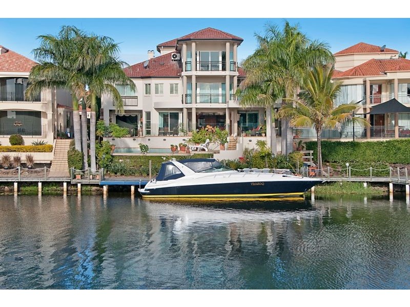 37 Istana View, Clear Island Waters QLD 4226