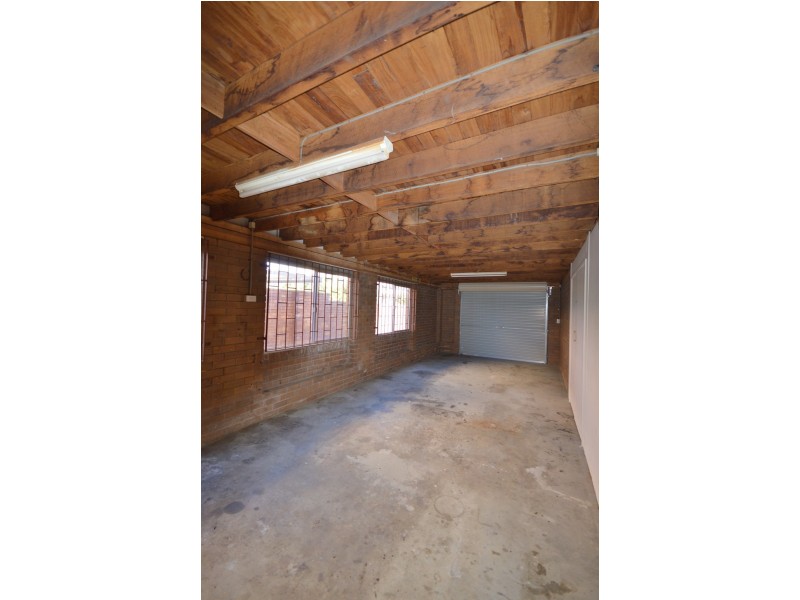 3 Canal Avenue, Runaway Bay QLD 4216