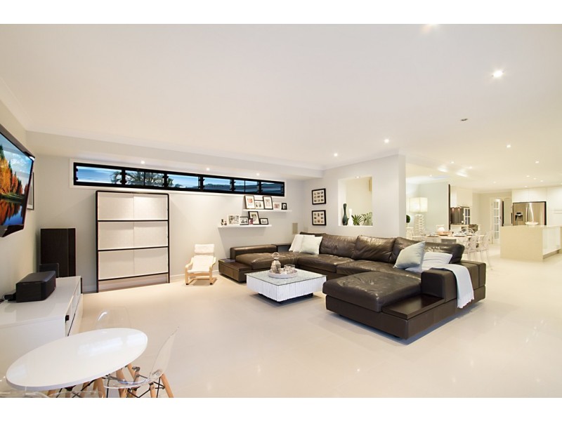 9 Capistrano Court, Southport QLD 4215