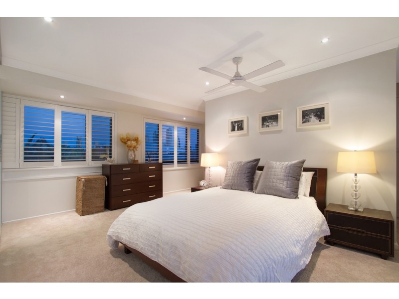 9 Capistrano Court, Southport QLD 4215