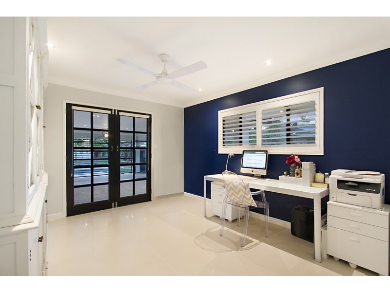 9 Capistrano Court, Southport QLD 4215