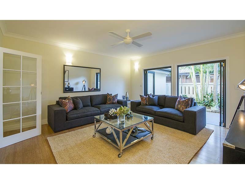 5 Wombat Court, Sorrento QLD 4217