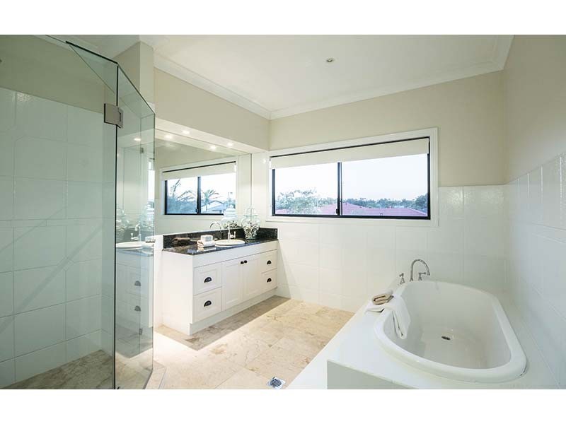 5 Wombat Court, Sorrento QLD 4217