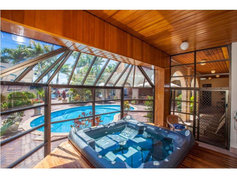 26 Marseille Court, Sorrento QLD 4217