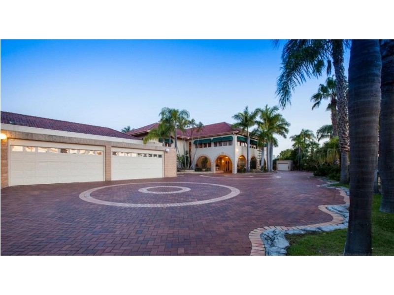 26 Marseille Court, Sorrento QLD 4217