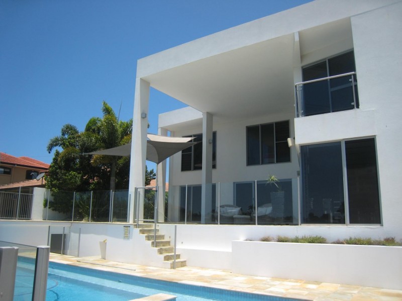 9 Wombat Court, Sorrento QLD 4217