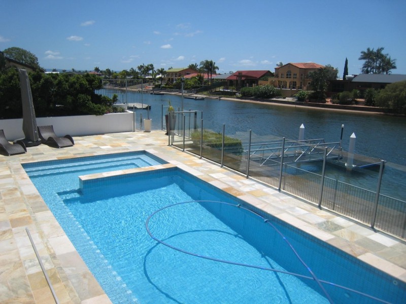 9 Wombat Court, Sorrento QLD 4217