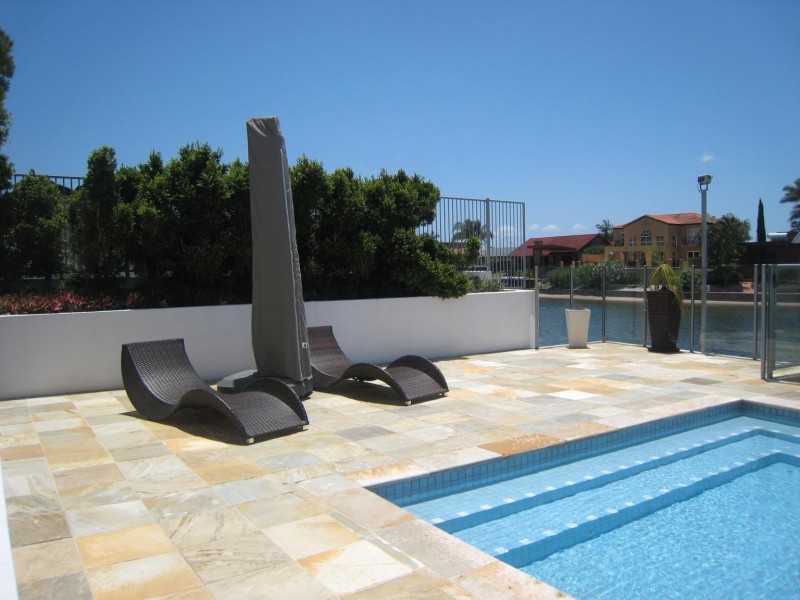 9 Wombat Court, Sorrento QLD 4217