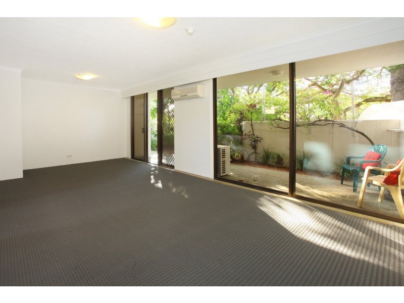 3/22 ‘The Grove’ Armrick Avenue, Broadbeach QLD 4218
