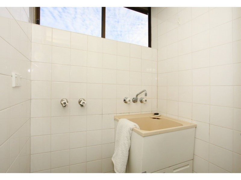 3/22 ‘The Grove’ Armrick Avenue, Broadbeach QLD 4218