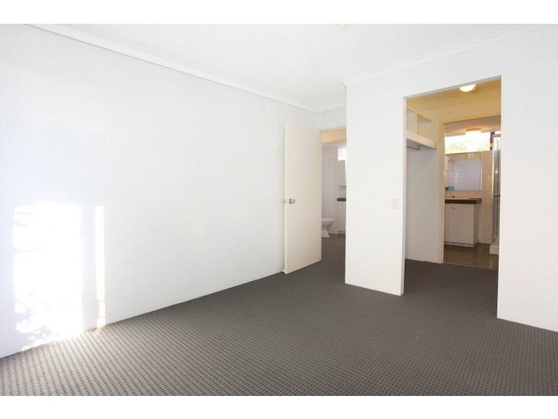 3/22 ‘The Grove’ Armrick Avenue, Broadbeach QLD 4218