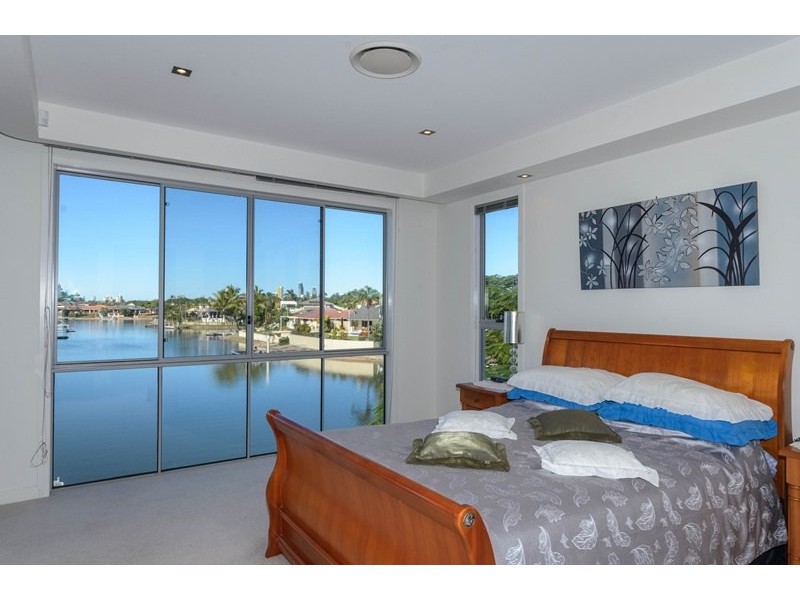 149 Campbell Street, Sorrento QLD 4217