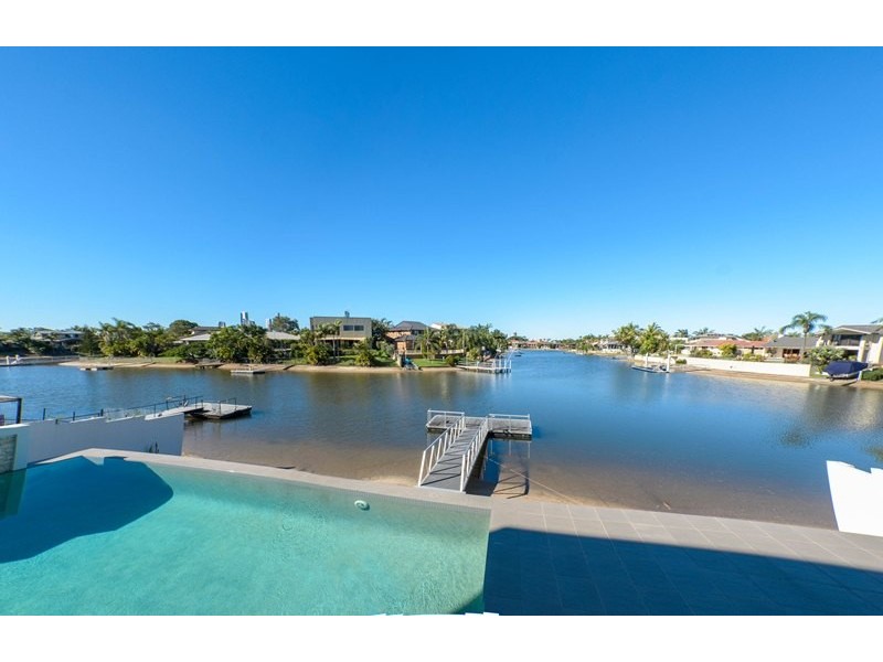 149 Campbell Street, Sorrento QLD 4217