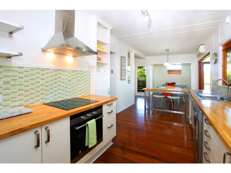 26 Chester Terrace, Southport QLD 4215