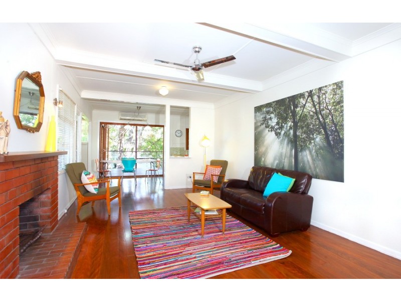 26 Chester Terrace, Southport QLD 4215