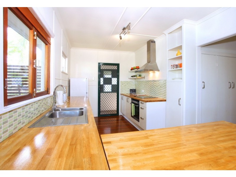 26 Chester Terrace, Southport QLD 4215