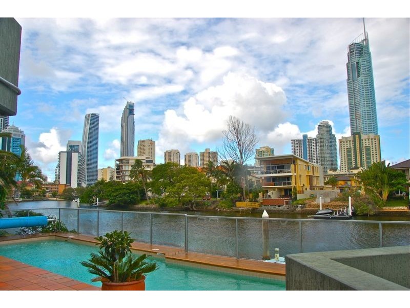 7 Mallana Street, Surfers Paradise QLD 4217