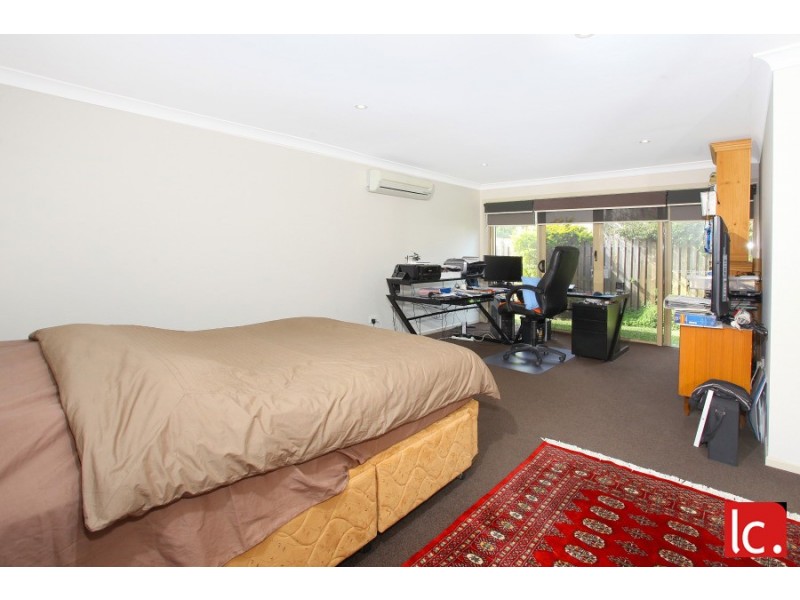 15 Yacht Street, Southport QLD 4215