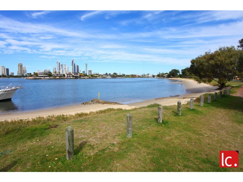 15 Yacht Street, Southport QLD 4215