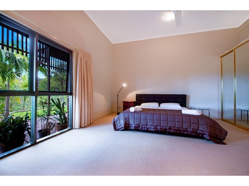 52 Parkway Drive, Advancetown QLD 4211