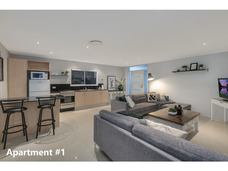 5 Riverbank Court, Ashmore QLD 4214