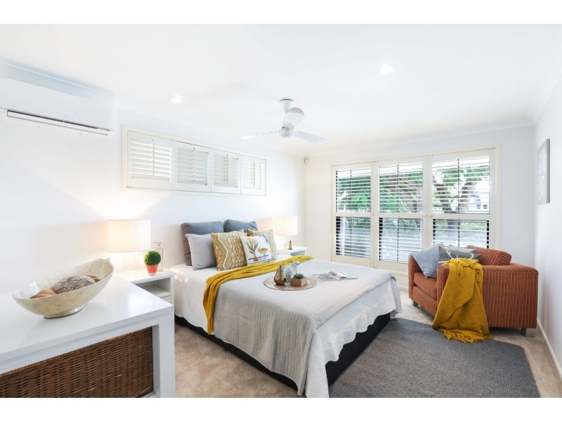 60 Blair Athol Crescent, Sorrento QLD 4217