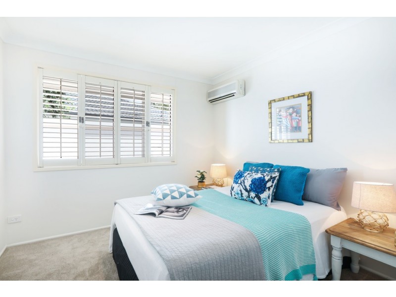 60 Blair Athol Crescent, Sorrento QLD 4217