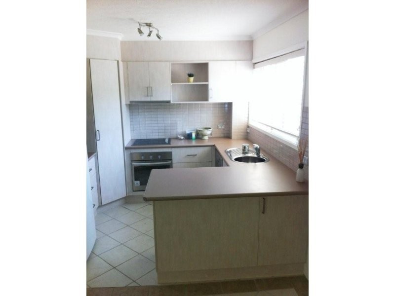 4/141 Surf Parade, Broadbeach QLD 4218
