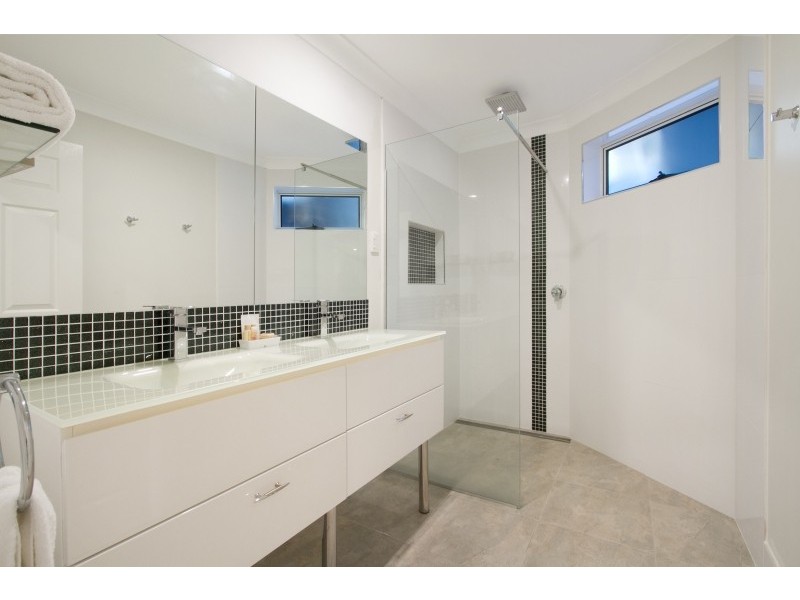 16 Erebus Court, Tamborine Mountain QLD 4272