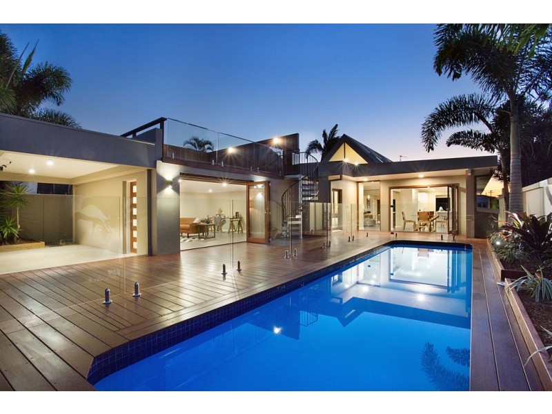 46 The Promenade, Isle Of Capri QLD 4217