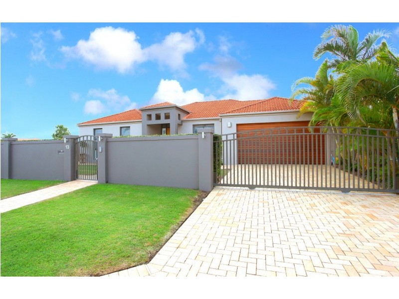 13 Renate Way, Benowa Waters QLD 4217