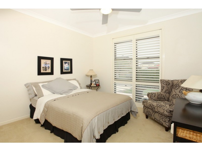 13 Renate Way, Benowa Waters QLD 4217