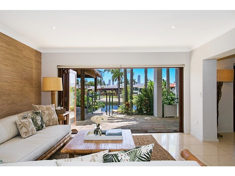 13 Argyle Crescent, Sorrento QLD 4217