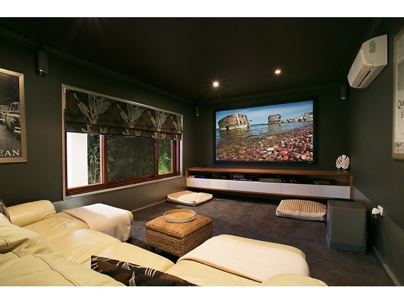 13 Argyle Crescent, Sorrento QLD 4217