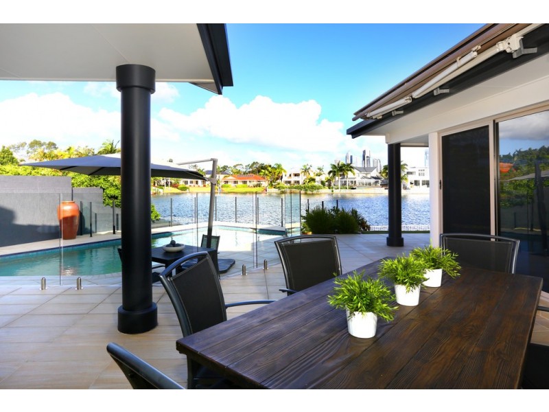 23/40 Cotlew Street East, Southport QLD 4215