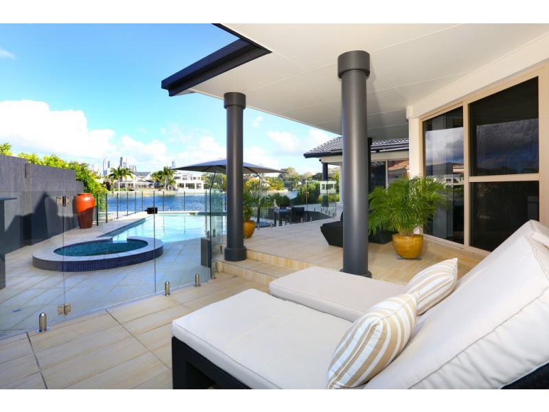 23/40 Cotlew Street East, Southport QLD 4215