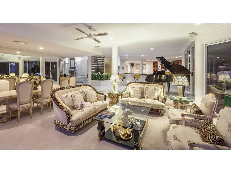 26 Cabana Boulevard, Benowa Waters QLD 4217