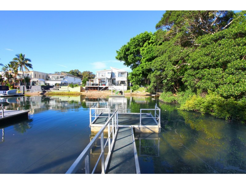 1/3 Pisa Court, Surfers Paradise QLD 4217